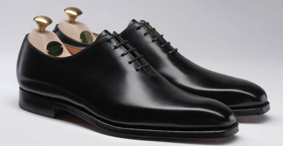 Defining Traits oxford shoe 960x333 The Gentlemans Guide to Wearing Oxford Shoes