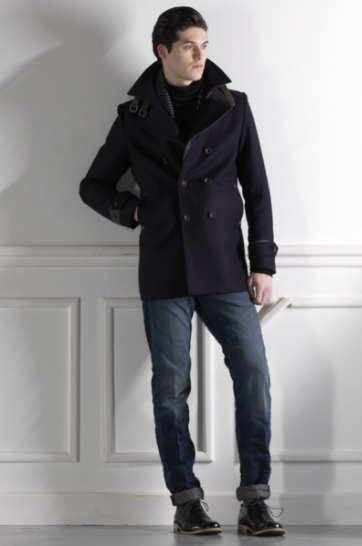 черное мужское пальто короткое двубортное
