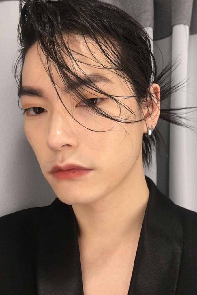 Korean Hairstyle With Long Bangs #koreanmen #koreanhaircuts #koreanhairstyles