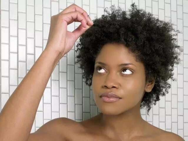 How to soften natural hair without relaxer