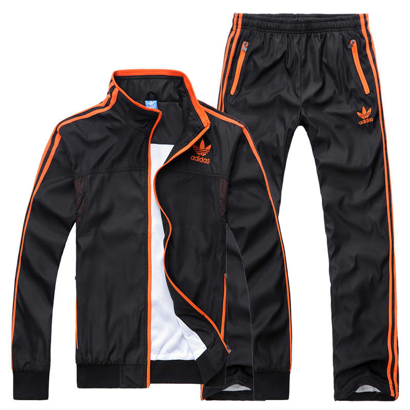 Спортивный костюм Adidas