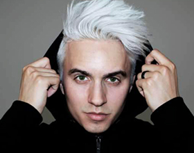 Стоит ли парню красить волосы: плюсы и минусы