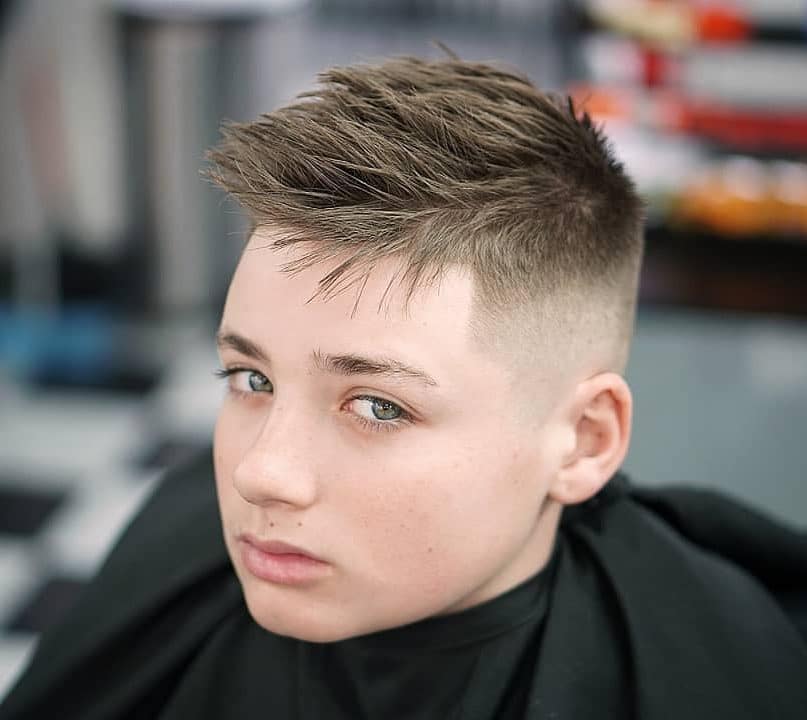 Short spiky haircut for teenage guys