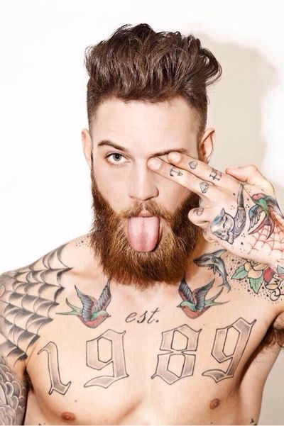 Татуировки и борода